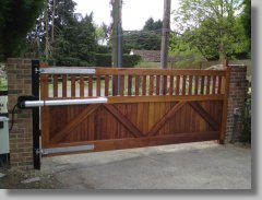 Hardwood Iroko, single leaf, keepers gate