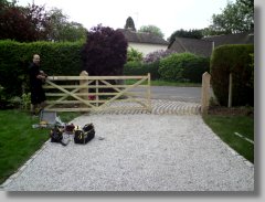 Five bar field gate